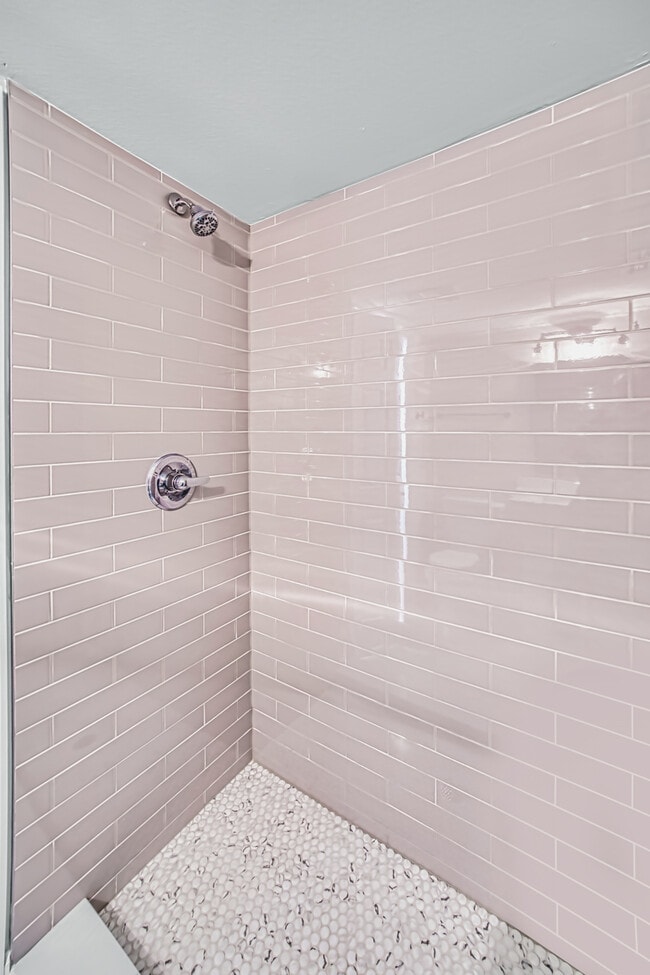 Building Photo - 17455 Overhill Dr