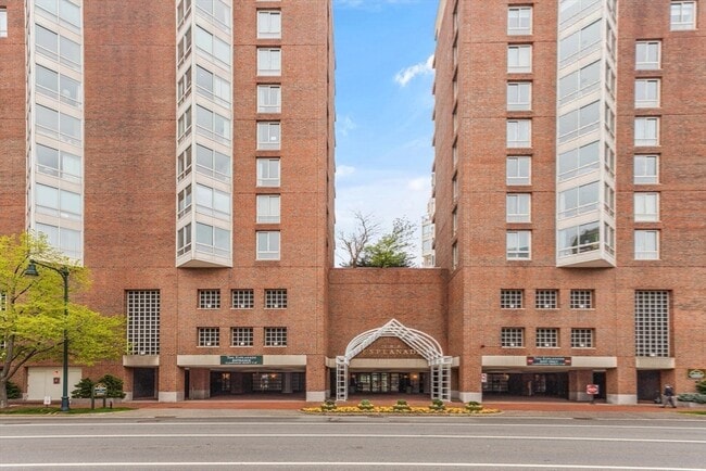 Building Photo - 75-83-83 Cambridge Pkwy