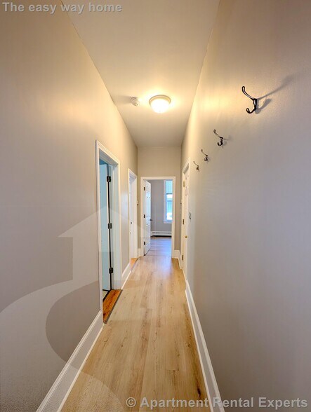 Building Photo - 254 Windsor St