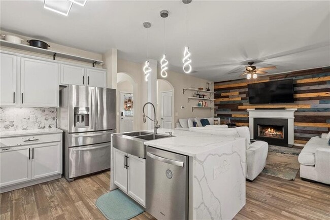 Building Photo - 62 Timberland Trace Way