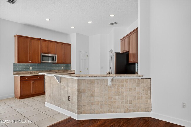 Building Photo - 10008 Sifton Ct