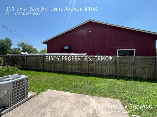 Building Photo - 311 E San Antonio Ave