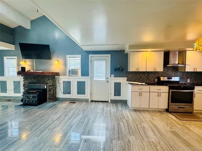 Building Photo - 20 Sylvan Trail