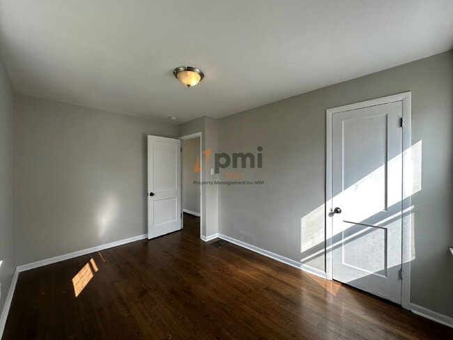 Building Photo - 1215 170th St