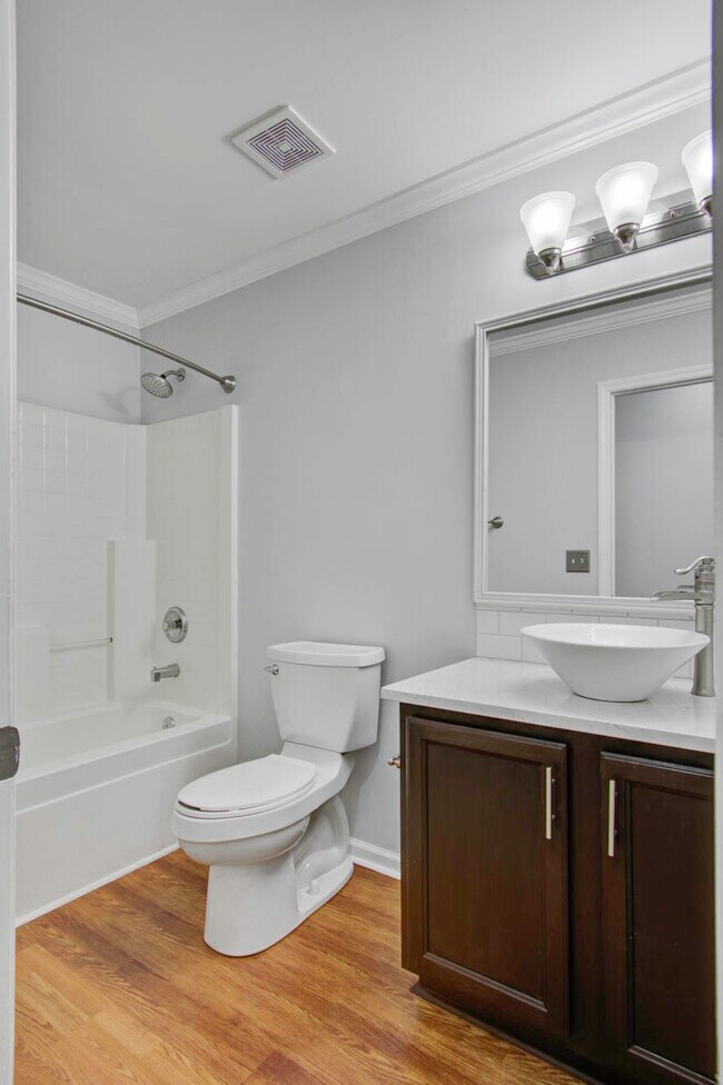 Building Photo - 5328 Tidewater Dr