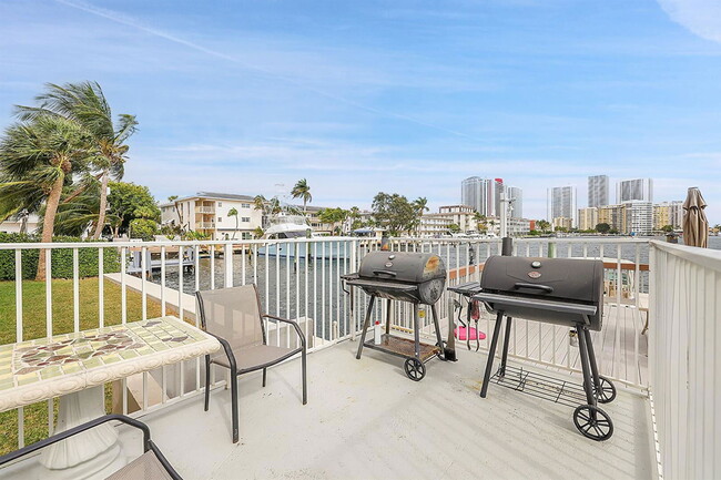 Building Photo - 462 Golden Isles Dr