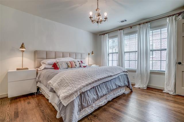 Building Photo - 4437 University Blvd