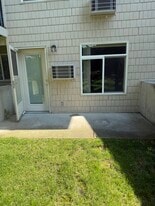 Building Photo - 22855 E Country Vista Dr