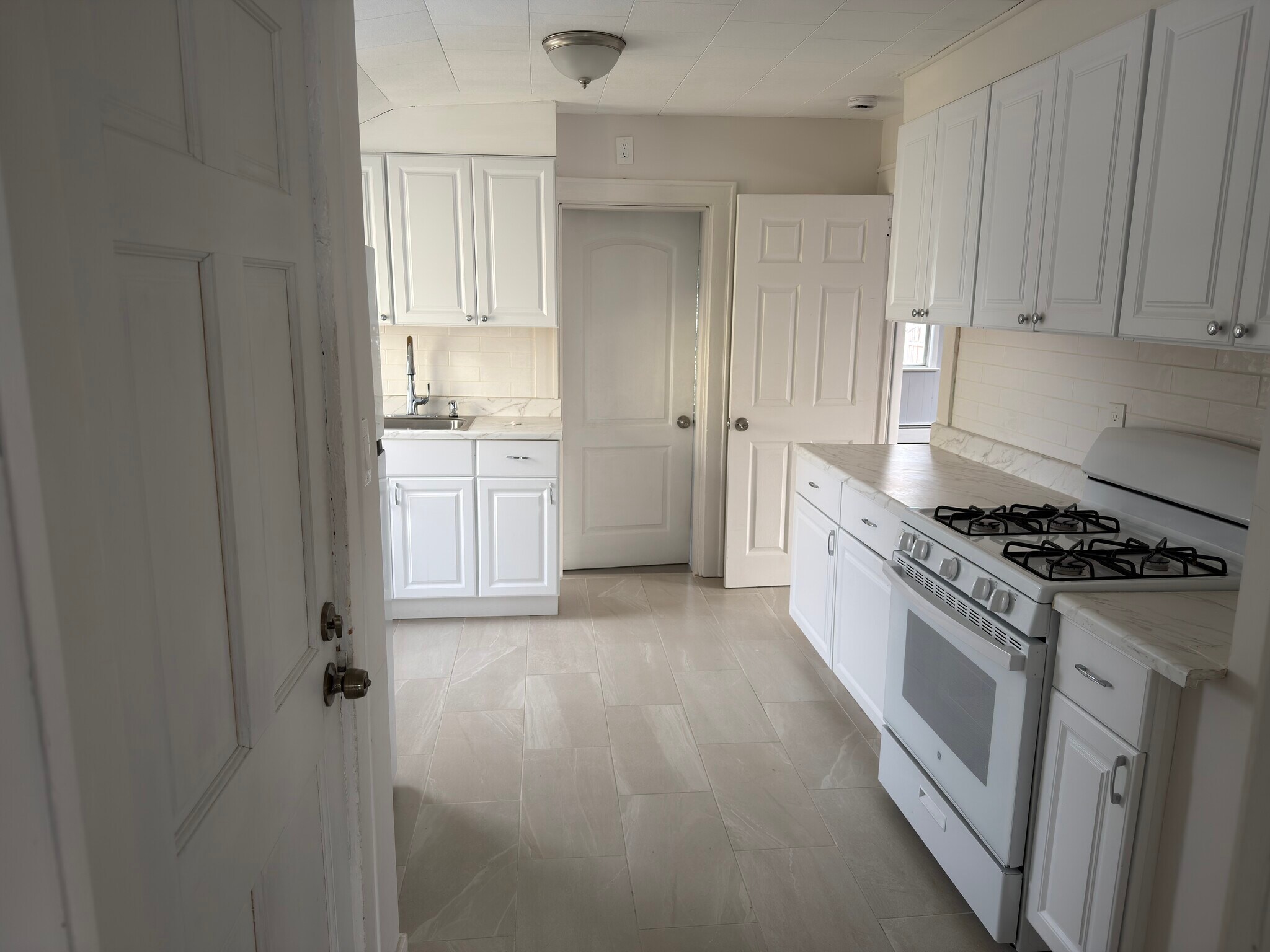 Building Photo - 462 Hackensack Ave