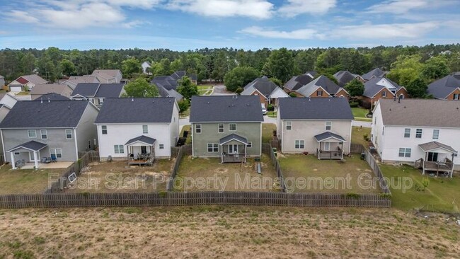 Building Photo - 300 Barony Pl Dr