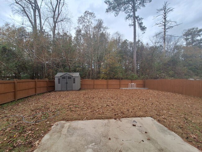 Building Photo - Wonderful Two Story Four Bedroom Home in Northeast Columbia!