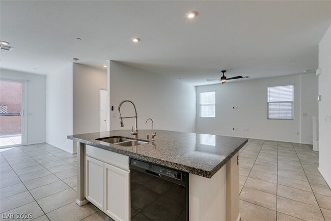 Building Photo - 1027 Huckburn Ave