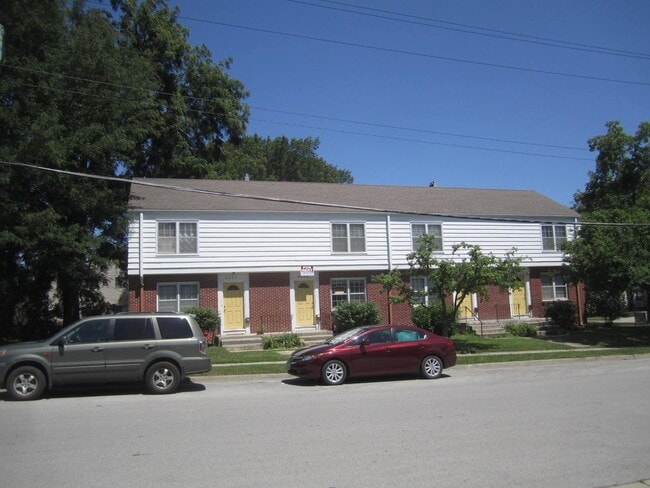 Primary Photo - 2401 Knapp St