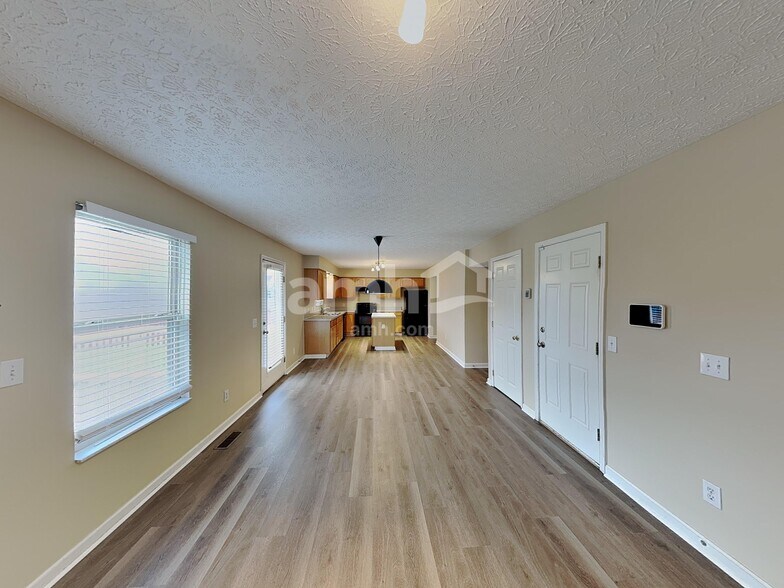 Building Photo - 522 Hunnicut Dr