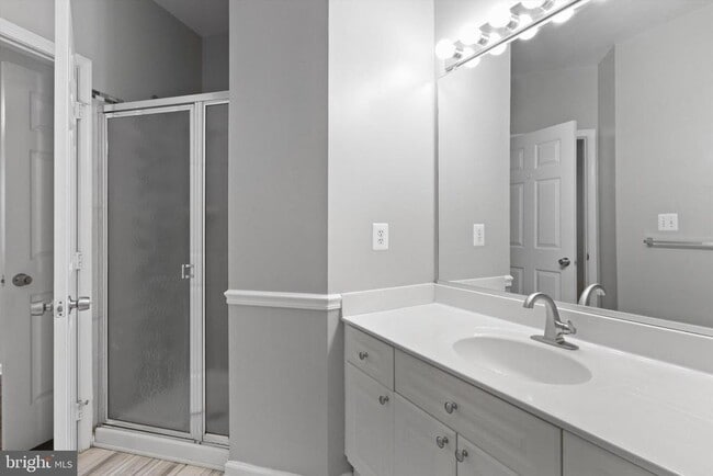 Building Photo - 5947 Founders Hill Dr