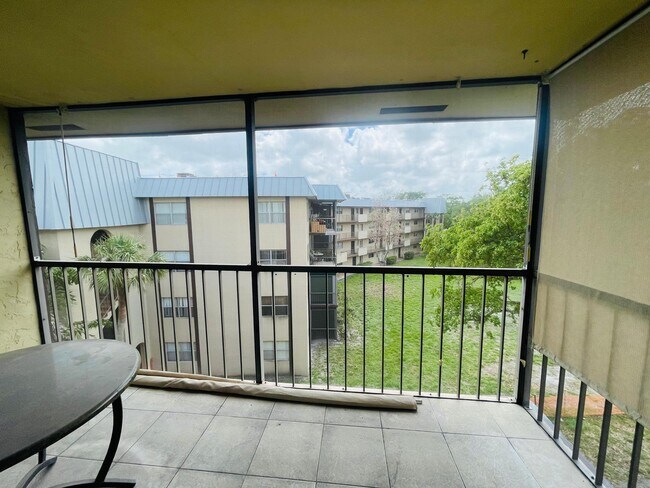 Building Photo - 6300 S Falls Cir Dr
