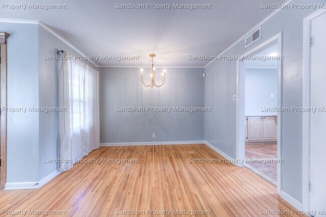 Building Photo - For Lease | Tulsa | 3 Bedroom, 1 Bath | $1...
