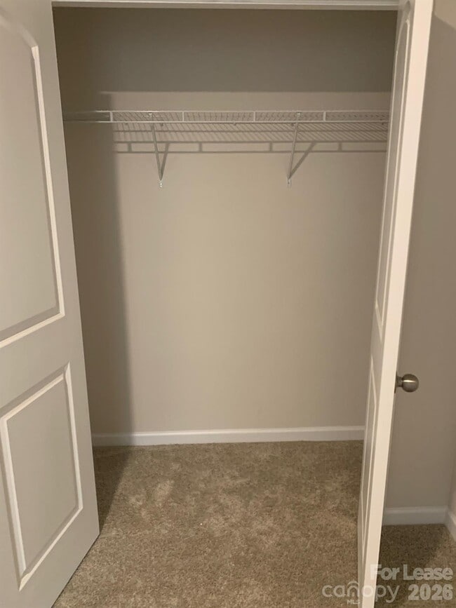 Building Photo - 446 Sagecroft Ln