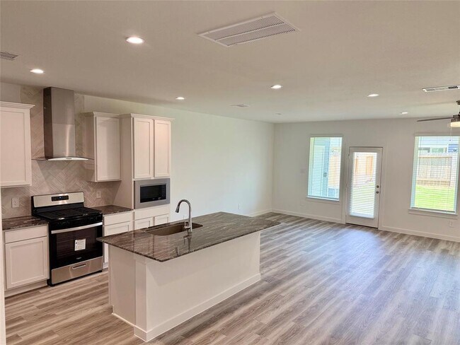 Building Photo - 2911 Needham Gdn Ln