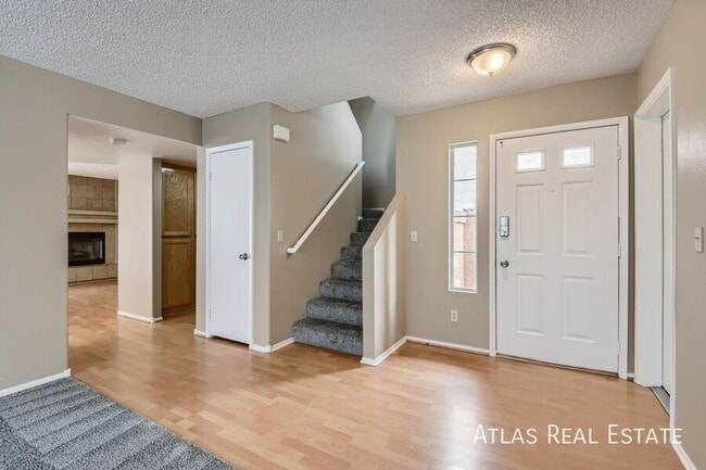 Building Photo - 2317 Jasmine Garden Dr