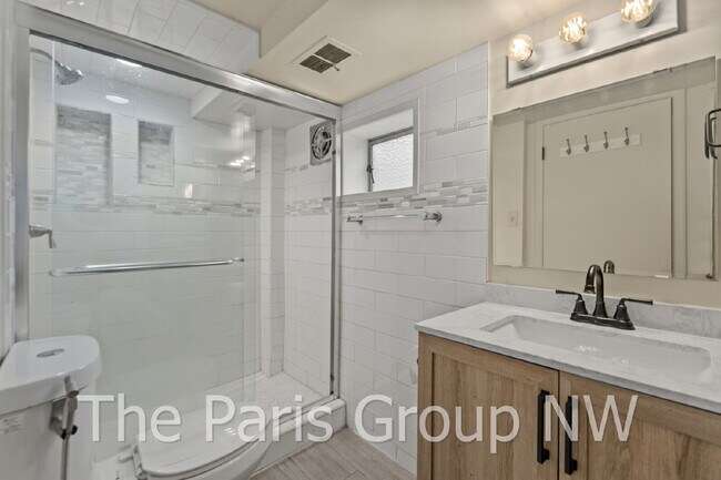 Building Photo - Fantastic Modernized Bridle Trails Mid Century Home * Central A/C, EV Charger, Exceptional Outdoo...