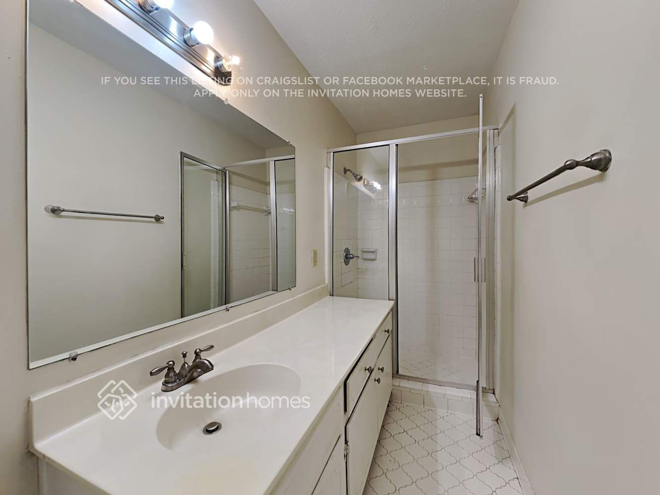 Building Photo - 4515 Lincoln Way SW