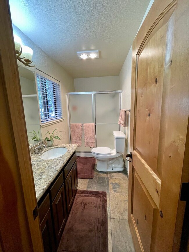 Building Photo - Beautiful Tri-Level Tahoe Tyrol 4 Bedroom ...