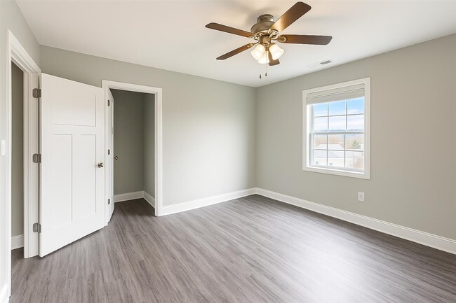 Building Photo - 1412 Magnolia St