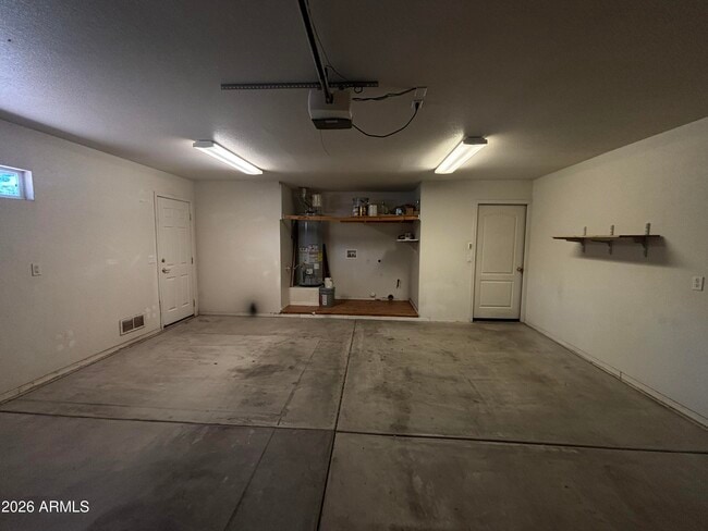 Building Photo - 1331 Deborah Dr