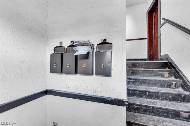 Building Photo - 4657 Warner Rd