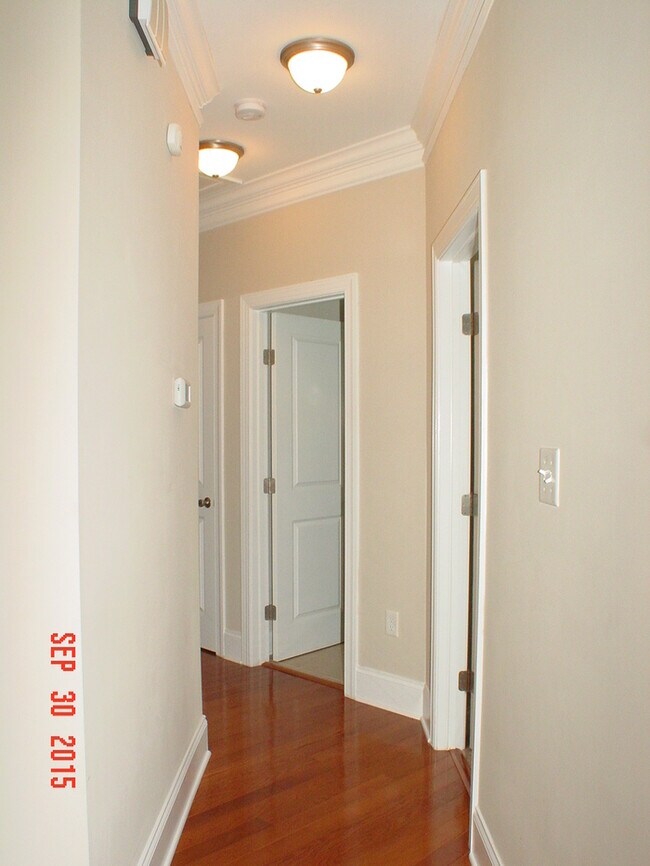 Building Photo - 124 Hurdle Ln