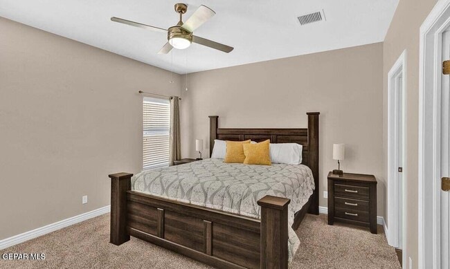 Building Photo - 172 N Manzanita Dr