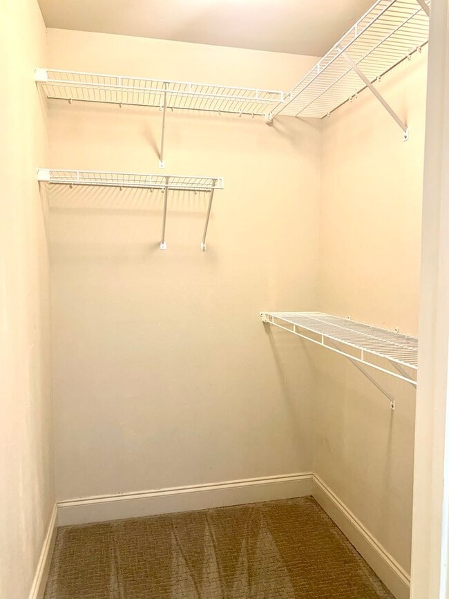 Building Photo - 2BR 2 1/2BA Condominium Denham Springs