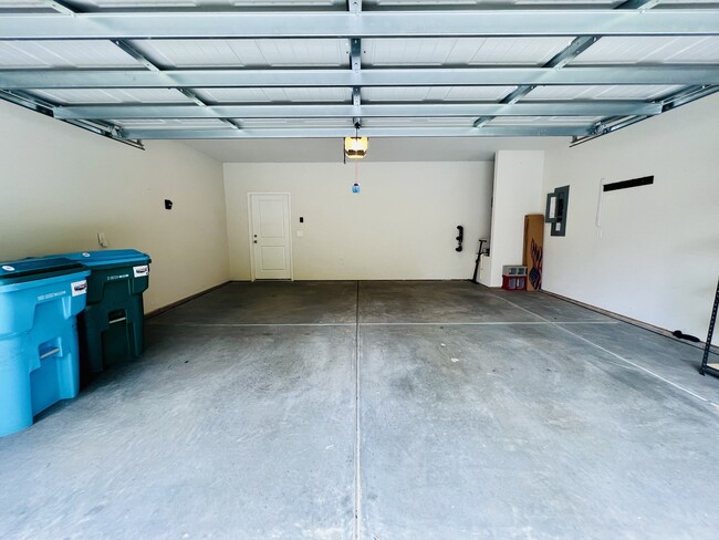 Building Photo - 3011 Lisburn St