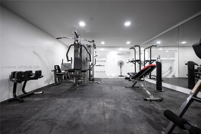 Building Photo - 7125 Los Pinos Blvd