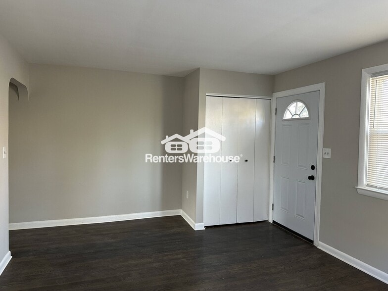 Building Photo - 1023 Cedarcroft Rd