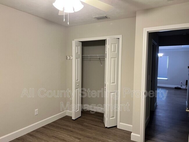 Building Photo - 25107 SW 9th Ln