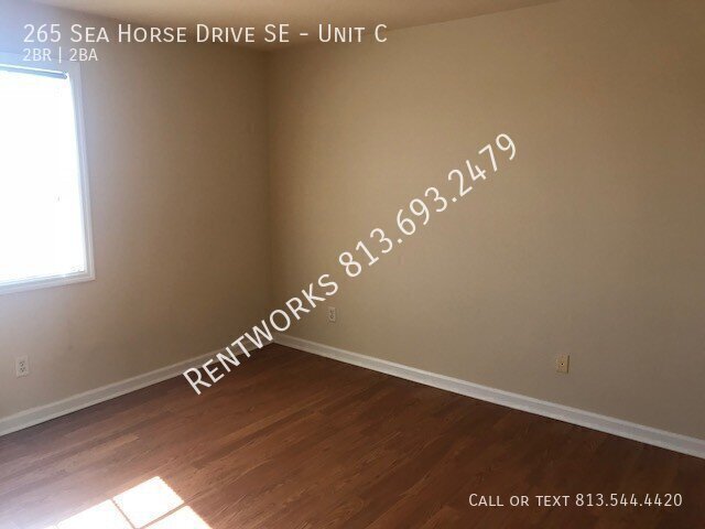 Building Photo - 265 Sea Horse Dr SE