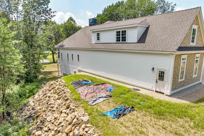 Building Photo - 165 Gulf Rd