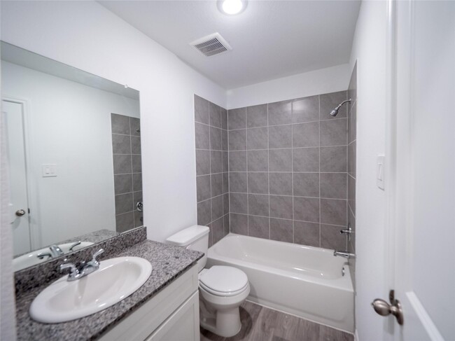 Building Photo - 16331 Jasmine Marie Pl