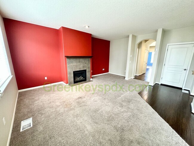 Building Photo - Gorgeous 3-Bedroom 2.5-Bathroom House with...
