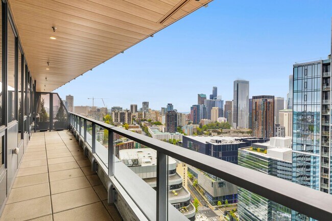 Building Photo - Great Nexus Condo For Rent