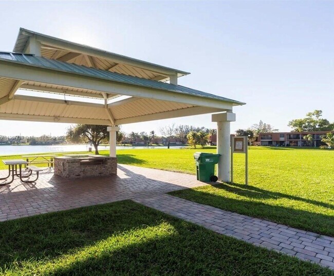 Building Photo - 1683 SW 109th Ter