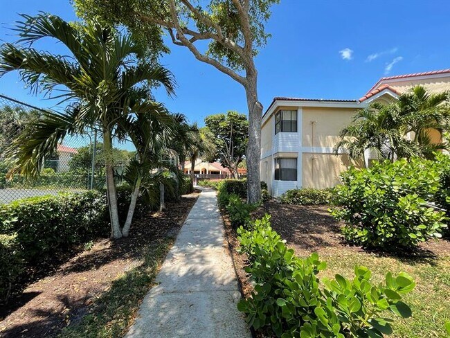 Building Photo - 5741 Riverside Dr