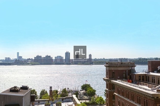 Building Photo - Jane Street