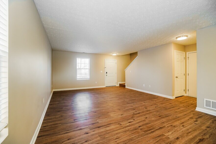 Building Photo - 8051 Beardsley Ave