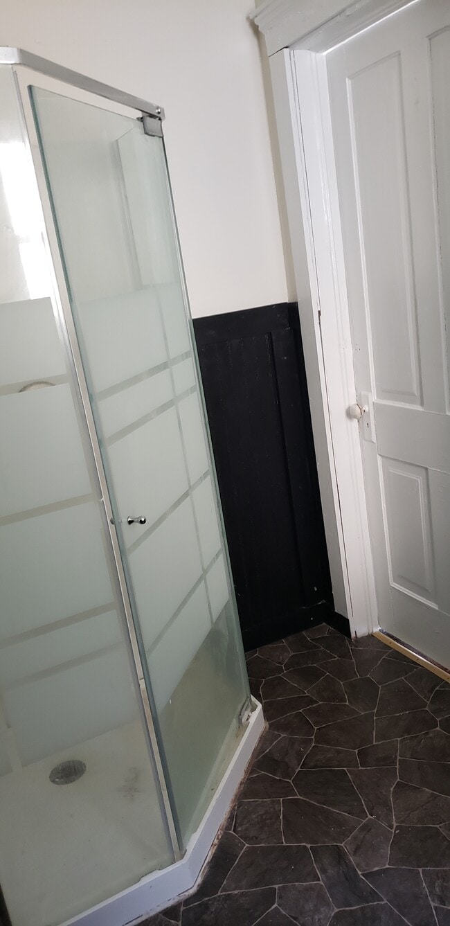 Building Photo - 307 W Washington St