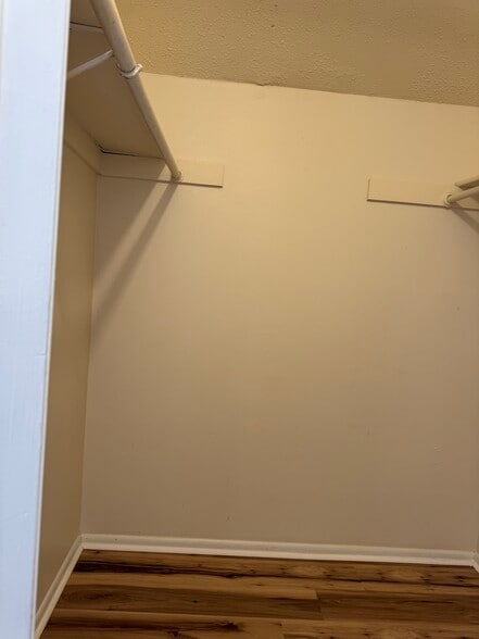 Building Photo - 3646 Sylvan Ct