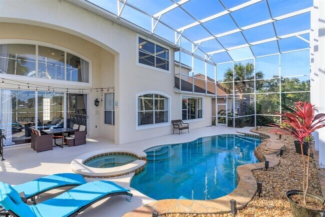Building Photo - 1703 Golfview Dr