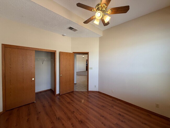 Building Photo - 7281 Spruce Mountain Loop NE